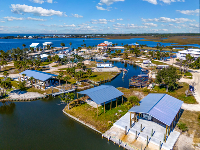 Canal Front Property For Sale on Cedar Island! - image 12