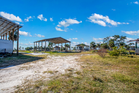 Canal Front Property For Sale on Cedar Island! - image 8