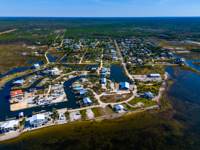 Canal Front Property For Sale on Cedar Island! - image 18