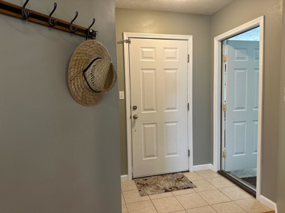 Great Starter Home For First Time Buyers! - image 28