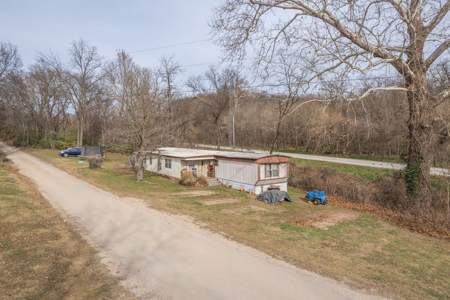 Creekfront Property for sale in the Arkansas Ozarks - image 39