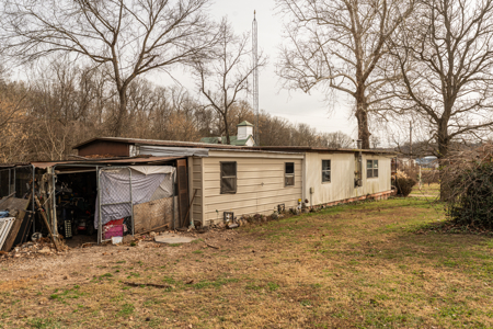 Creekfront Property for sale in the Arkansas Ozarks - image 8