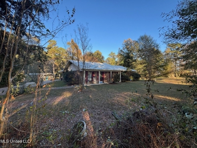 Country Home and 12 Acres in Jasper County, Ms - image 2