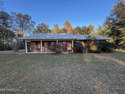 Country Home and 12 Acres in Jasper County, Ms - image 1