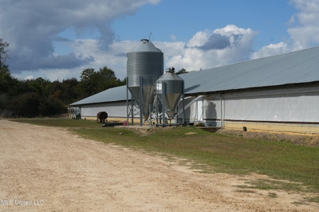 Income-Producing Poultry Farm in Silver Creek, Mississippi - image 11