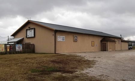 Commercial Property for Sale in Chanute, KS - image 1
