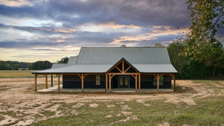 Newly Constructed Barndominium for Sale in Carroll County, TN - image 3