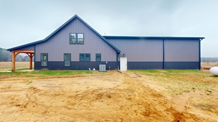 Newly Constructed Barndominium for Sale in Carroll County, TN - image 32