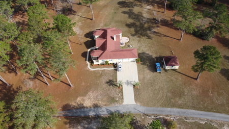 Luxury and charm all in one with acreage in Andalusia Alabama - image 4