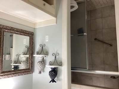 Luxury and charm all in one with acreage in Andalusia Alabama - image 17