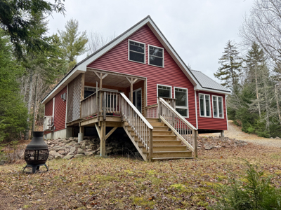 Downeast Lakefront Cottage - Robbinston, Maine - image 4