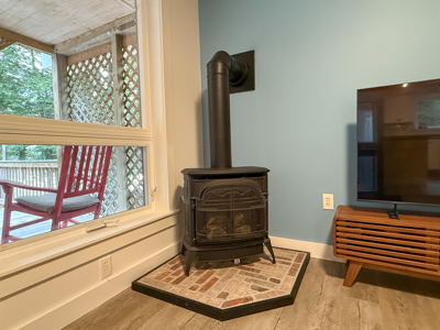 Downeast Lakefront Cottage - Robbinston, Maine - image 26