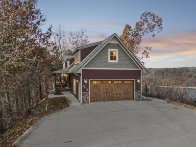 Custom-Built Home in Lake-View Community of Byrdstown, TN - image 50