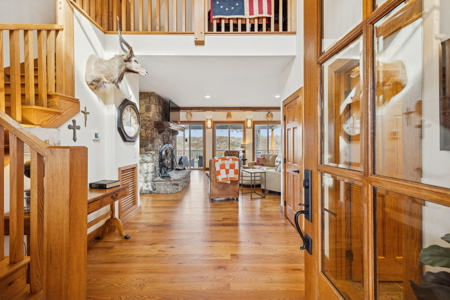 Custom-Built Home in Lake-View Community of Byrdstown, TN - image 3