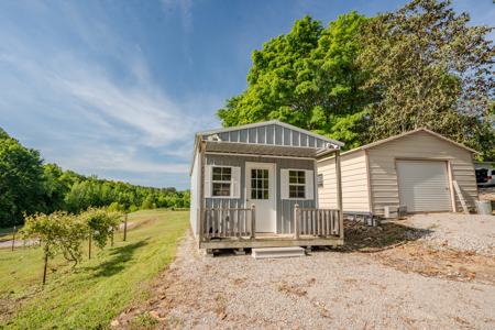 94± Acre Tn Country Home, Hunting, Lake & Creek Frontage! - image 29