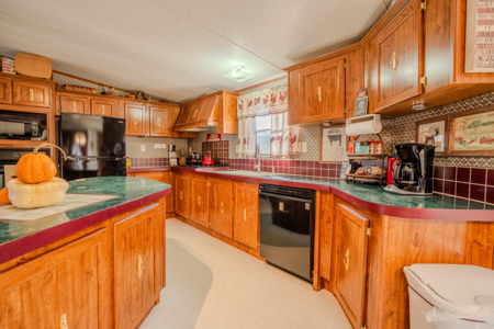 Tennessee 94 Acres of Turn-Key Country Living! - image 14