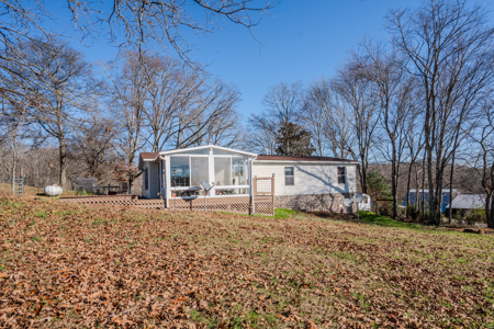 Tennessee 94 Acres of Turn-Key Country Living! - image 10