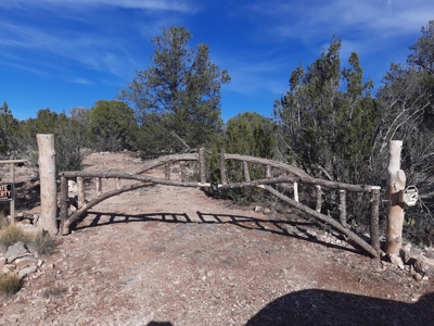 Beautiful Northern AZ off grid Dream getaway - image 16