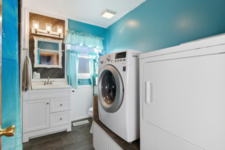 Cozy Gainesville Home Near Lakes, Rivers & National Forest - image 17