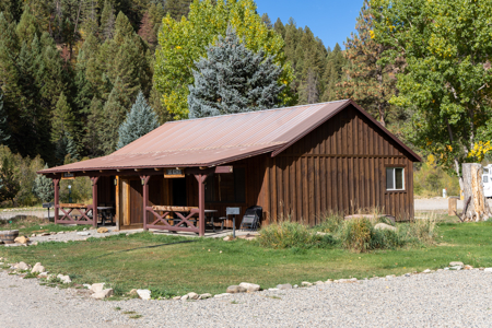 Kebler Corner - Mountain Guest Ranch, RV Park, Luxury Home - image 22