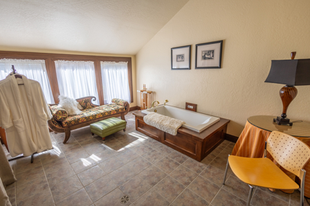 Kebler Corner - Mountain Guest Ranch, RV Park, Luxury Home - image 42