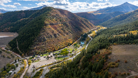 Kebler Corner - Mountain Guest Ranch, RV Park, Luxury Home - image 1