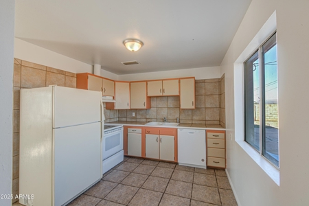 Move-In Ready 2 Bed, 2 Bath Home in Florence, Arizona - image 5