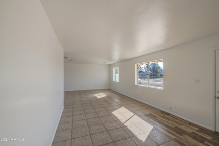Move-In Ready 2 Bed, 2 Bath Home in Florence, Arizona - image 8