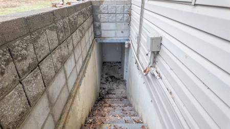 Country Home & Acreage for sale in the Arkansas Ozarks - image 40