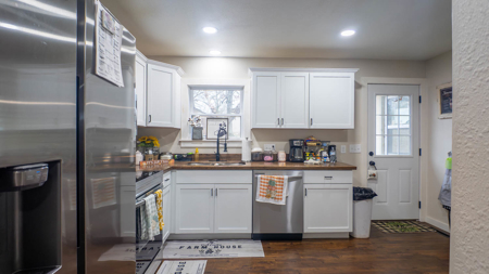 Country Home & Acreage for sale in the Arkansas Ozarks - image 13