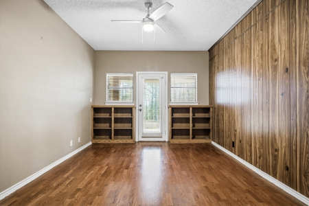 East Texas Homestead 3/3/2 Brick + Large Shop & 6.47 Wooded Acres - image 3