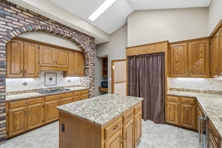 East Texas Homestead 3/3/2 Brick + Large Shop & 6.47 Wooded Acres - image 21