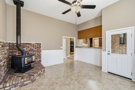 East Texas Homestead 3/3/2 Brick + Large Shop & 6.47 Wooded Acres - image 23