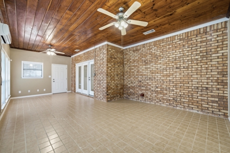 East Texas Homestead 3/3/2 Brick + Large Shop & 6.47 Wooded Acres - image 11