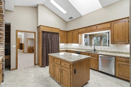 East Texas Homestead 3/3/2 Brick + Large Shop & 6.47 Wooded Acres - image 20