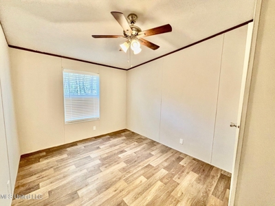 Southern Double Wide on 1.42 Acres in North Pike District - image 14