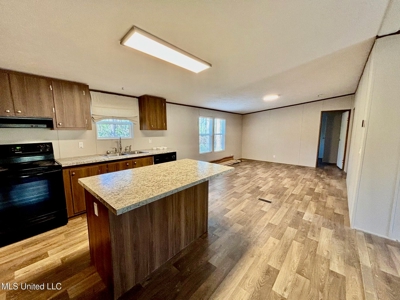 Southern Double Wide on 1.42 Acres in North Pike District - image 15