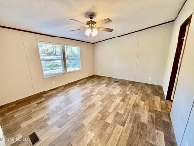 Southern Double Wide on 1.42 Acres in North Pike District - image 4