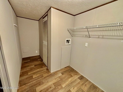 Southern Double Wide on 1.42 Acres in North Pike District - image 9