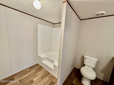 Southern Double Wide on 1.42 Acres in North Pike District - image 6