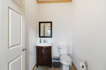 Welcome to a place with comfort, charm, and riverfront living - image 11