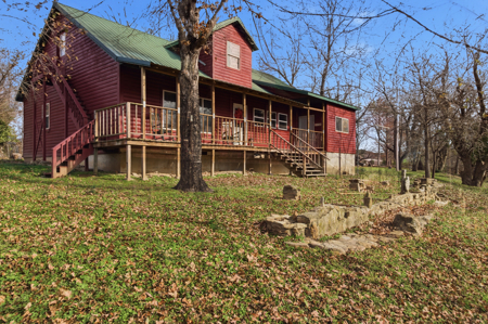 Welcome to a place with comfort, charm, and riverfront living - image 31