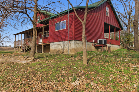 Welcome to a place with comfort, charm, and riverfront living - image 25