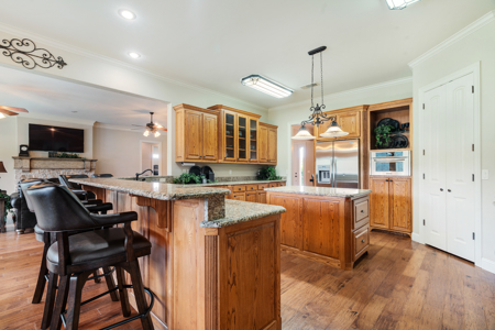 Luxury Country Estate on 26.78± Acres with Equestrian Amenities - image 16