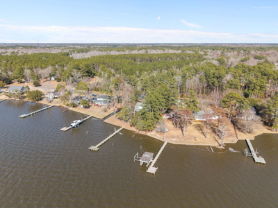 Mid-Century Beauty on the Pamlico - Washington, NC - image 14