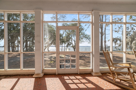 Mid-Century Beauty on the Pamlico - Washington, NC - image 50