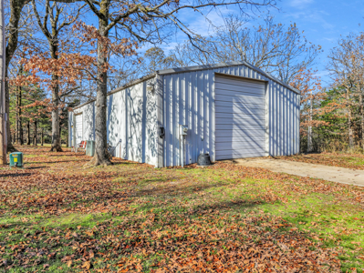 Home in ABM – Poteau, OK | 3 Bed • 2.5 Bath • Pool • Shop - image 39