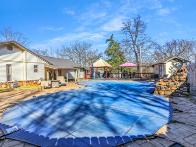 Home in ABM – Poteau, OK | 3 Bed • 2.5 Bath • Pool • Shop - image 29