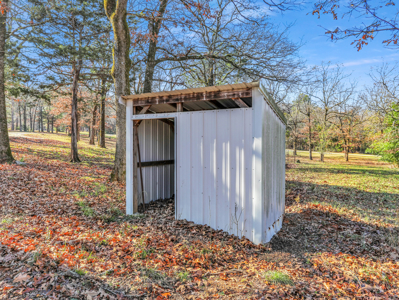 Home in ABM – Poteau, OK | 3 Bed • 2.5 Bath • Pool • Shop - image 37