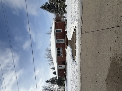 Charming 1951 Brick Home on Double Lot in Mount Ayr - image 1